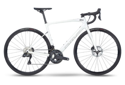 Vélo de Route BMC Roadmachine Three Shimano Ultegra Di2 12V 700 mm Blanc Metallic Off-White 2023